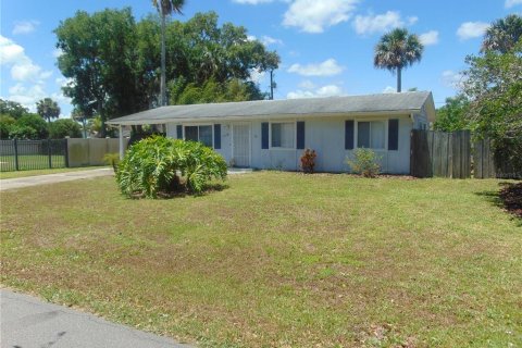 House in Edgewater, Florida 3 bedrooms, 96.62 sq.m. № 1198561 - photo 3