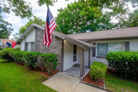 Villa ou maison à vendre à Hudson, Floride: 2 chambres, 127.09 m2 № 1322901 - photo 2