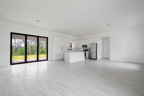 Casa en venta en Port Charlotte, Florida, 4 dormitorios, 167.22 m2 № 1379748 - foto 7