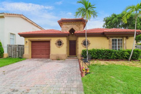 Casa en venta en Cutler Bay, Florida, 3 dormitorios, 162.49 m2 № 1227333 - foto 28