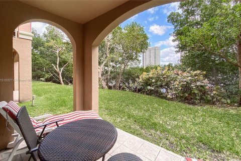 Copropriété à vendre à Aventura, Floride: 2 chambres, 102.19 m2 № 953972 - photo 13