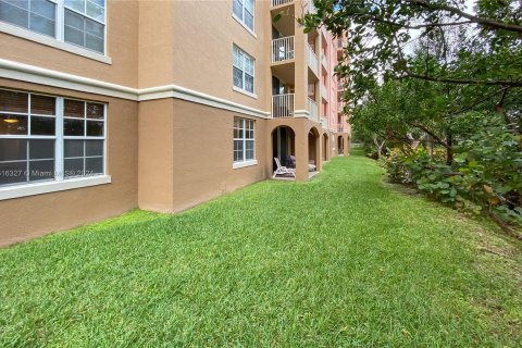 Copropriété à vendre à Aventura, Floride: 2 chambres, 102.19 m2 № 953972 - photo 16