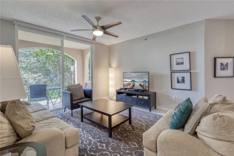 Condo in Aventura, Florida, 2 bedrooms  № 953972 - photo 1