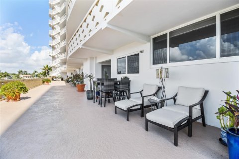 Condo in Fort Lauderdale, Florida, 2 bedrooms  № 1234884 - photo 16