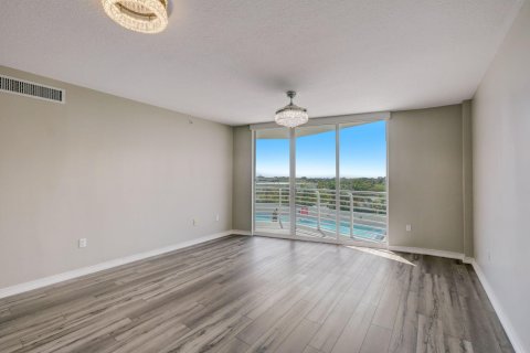 Condo in West Palm Beach, Florida, 1 bedroom  № 1100306 - photo 26