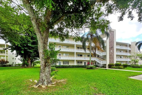 Condo in Deerfield Beach, Florida, 2 bedrooms  № 970286 - photo 30