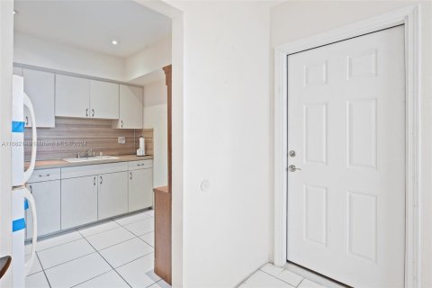 Condominio en venta en Margate, Florida, 2 dormitorios, 92.9 m2 № 1413945 - foto 12