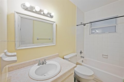 Condominio en venta en Margate, Florida, 2 dormitorios, 92.9 m2 № 1413945 - foto 24