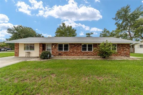 Villa ou maison à vendre à Ocala, Floride: 4 chambres, 159.61 m2 № 1314176 - photo 2