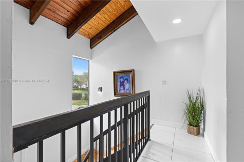 Touwnhouse à vendre à Pembroke Pines, Floride: 3 chambres, 143.26 m2 № 1232835 - photo 16