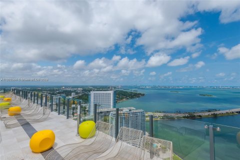 Condominio en venta en Miami, Florida, 2 dormitorios, 100.71 m2 № 1232886 - foto 17