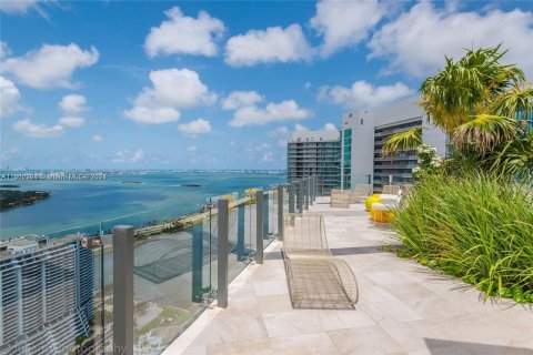 Copropriété à vendre à Miami, Floride: 2 chambres, 100.71 m2 № 1232886 - photo 19