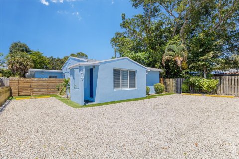 Casa en venta en Fort Lauderdale, Florida, 4 dormitorios, 155.98 m2 № 713752 - foto 3
