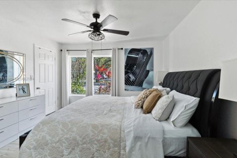 Condominio en venta en Oakland Park, Florida, 2 dormitorios, 116.69 m2 № 983879 - foto 13