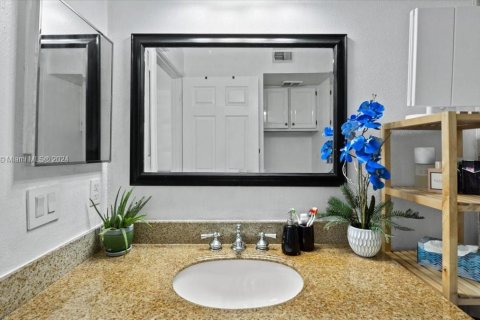 Condominio en venta en Oakland Park, Florida, 2 dormitorios, 116.69 m2 № 983879 - foto 26