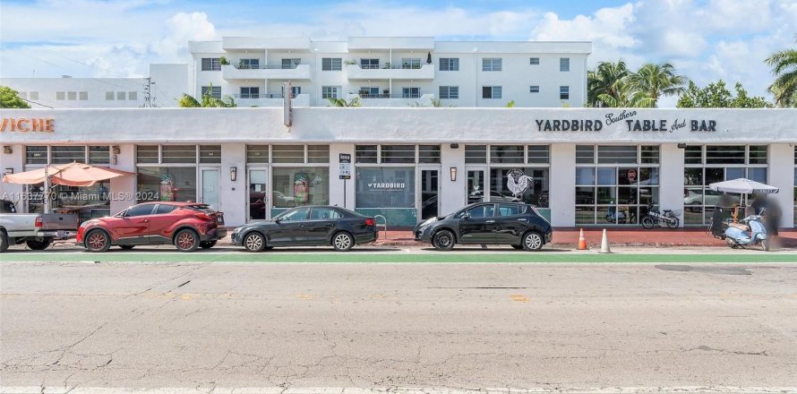 Commercial property in Miami Beach, Florida № 1309777