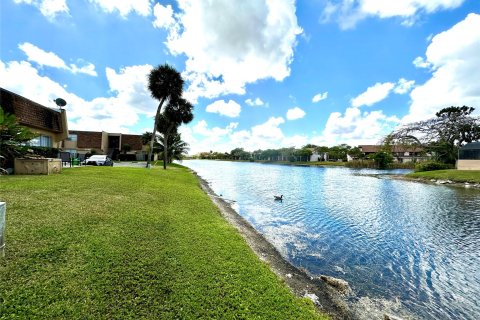 Touwnhouse à vendre à Sunrise, Floride: 3 chambres, 137.96 m2 № 1172174 - photo 24