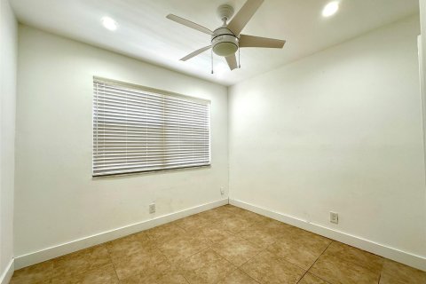 Adosado en venta en Sunrise, Florida, 3 dormitorios, 137.96 m2 № 1172174 - foto 13