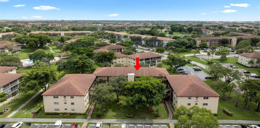 Condo in Pembroke Pines, Florida, 1 bedroom  № 1348682