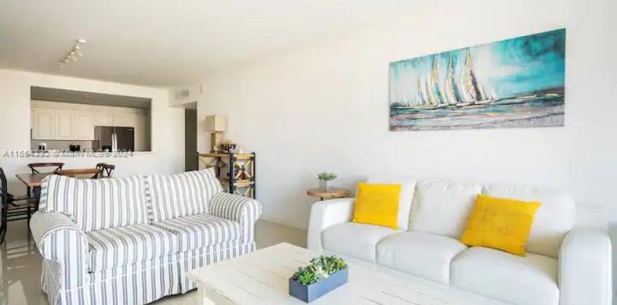 Condo in Sunny Isles Beach, Florida, 2 bedrooms  № 1348771