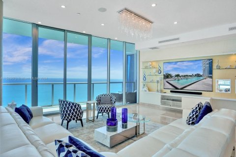 Copropriété à vendre à Sunny Isles Beach, Floride: 4 chambres, 266.72 m2 № 988972 - photo 6