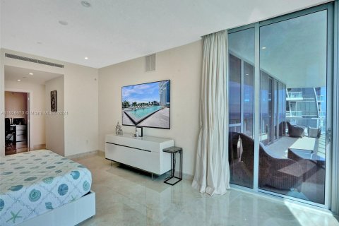 Condominio en venta en Sunny Isles Beach, Florida, 4 dormitorios, 266.72 m2 № 988972 - foto 23