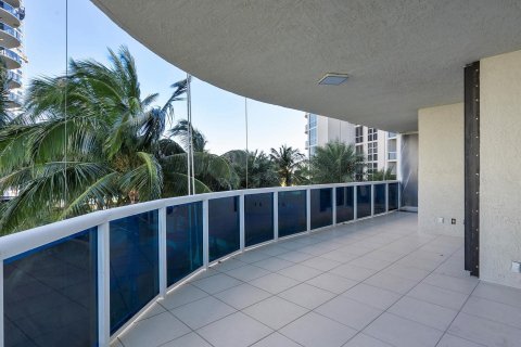 Condo in Fort Lauderdale, Florida, 3 bedrooms  № 1014298 - photo 24