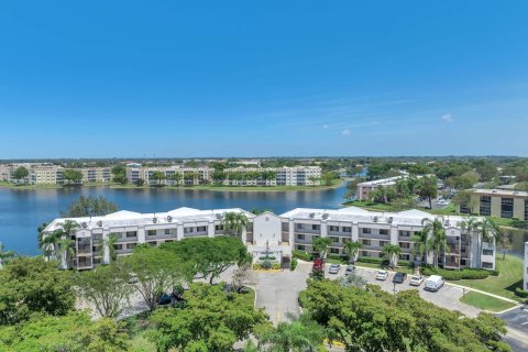 Copropriété à vendre à Tamarac, Floride: 2 chambres, 114.27 m2 № 1120037 - photo 10