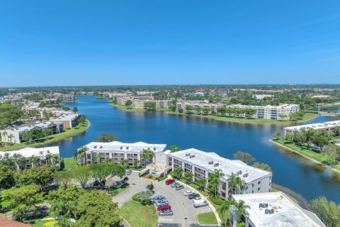 Copropriété à vendre à Tamarac, Floride: 2 chambres, 114.27 m2 № 1120037 - photo 11