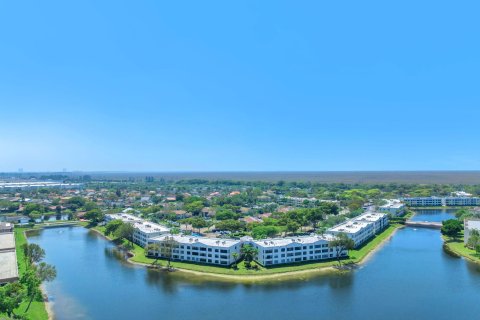 Condominio en venta en Tamarac, Florida, 2 dormitorios, 114.27 m2 № 1120037 - foto 4