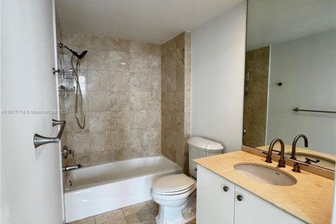 Condo in Sunny Isles Beach, Florida, 2 bedrooms  № 1403037 - photo 25