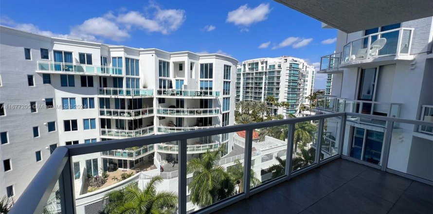 Condo in Aventura, Florida, 2 bedrooms  № 1402780