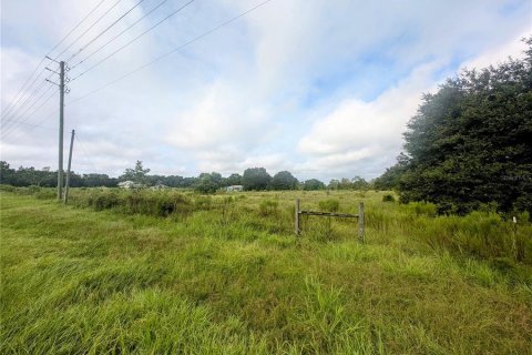 Terreno en venta en Archer, Florida № 1359786 - foto 1