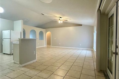 House in Kissimmee, Florida 3 bedrooms, 150.41 sq.m. № 1359821 - photo 9