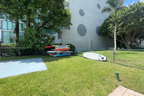 Copropriété à louer à Miami, Floride: 2 chambres, 114.27 m2 № 1355344 - photo 28