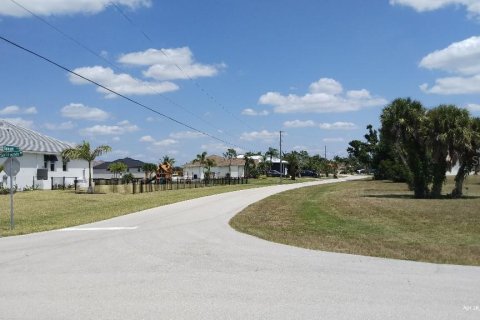 Land in Punta Gorda, Florida № 1148838 - photo 2