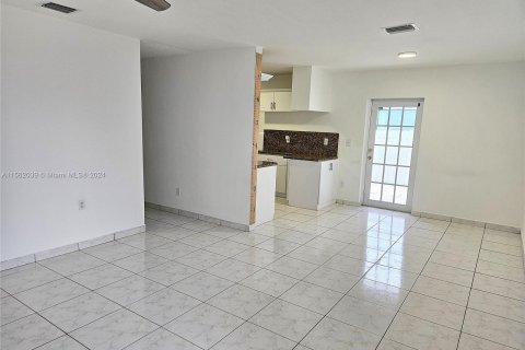 Casa en venta en Sweetwater, Florida, 3 dormitorios, 100.33 m2 № 1095970 - foto 6