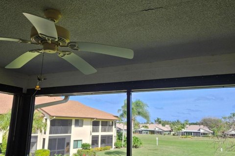 Condo in Hobe Sound, Florida, 2 bedrooms  № 956874 - photo 15