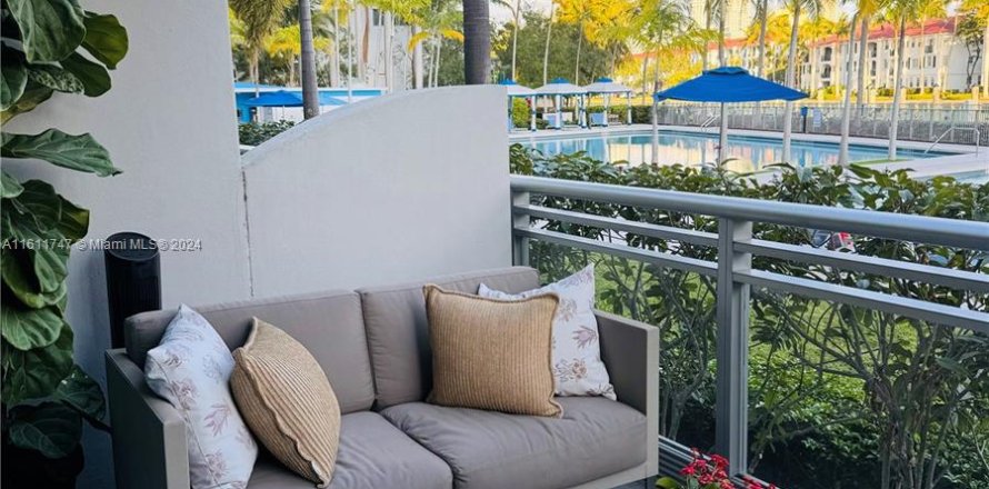 Condo in Aventura, Florida, 2 bedrooms  № 1233912