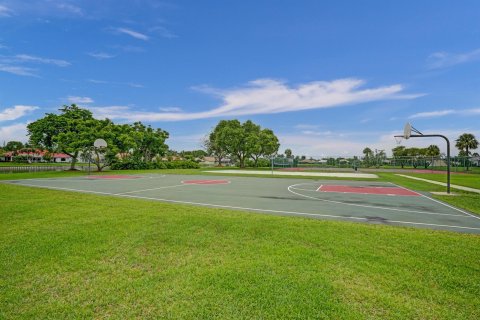 Villa ou maison à vendre à Lake Worth, Floride: 4 chambres, 183.2 m2 № 1231422 - photo 9