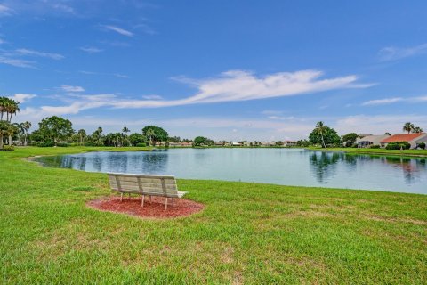 Villa ou maison à vendre à Lake Worth, Floride: 4 chambres, 183.2 m2 № 1231422 - photo 2