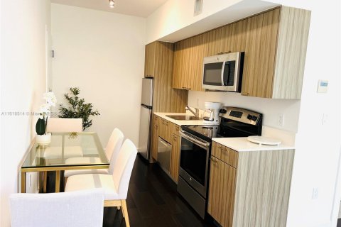 Condominio en venta en Miami Beach, Florida, 1 dormitorio, 46.82 m2 № 1240269 - foto 4