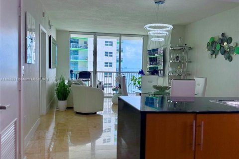 Copropriété à louer à Miami, Floride: 1 chambre, 73.49 m2 № 1358591 - photo 7