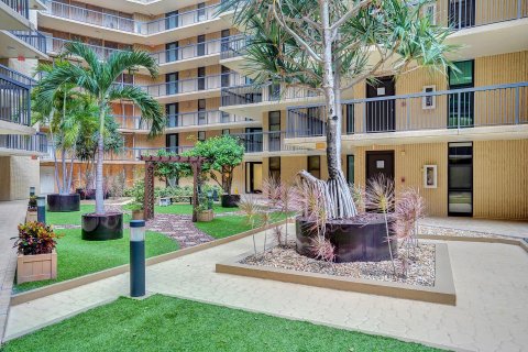 Condo in Hillsboro Beach, Florida, 2 bedrooms  № 1225653 - photo 3