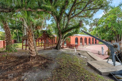 House in Fort Lauderdale, Florida 4 bedrooms, 261.61 sq.m. № 1225693 - photo 9