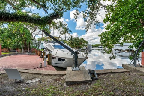 House in Fort Lauderdale, Florida 4 bedrooms, 261.61 sq.m. № 1225693 - photo 3