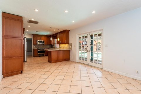 House in Fort Lauderdale, Florida 4 bedrooms, 261.61 sq.m. № 1225693 - photo 20