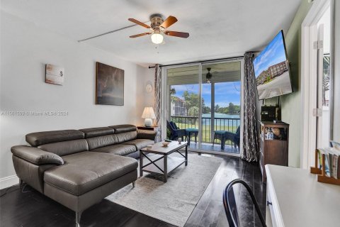 Condominio en venta en Pembroke Pines, Florida, 2 dormitorios, 108.7 m2 № 1116421 - foto 11