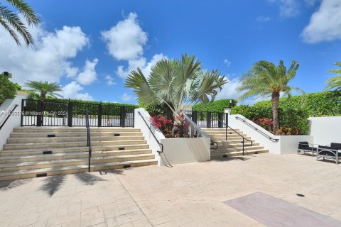 Copropriété à vendre à Coral Gables, Floride: 2 chambres, 101.26 m2 № 1315894 - photo 22