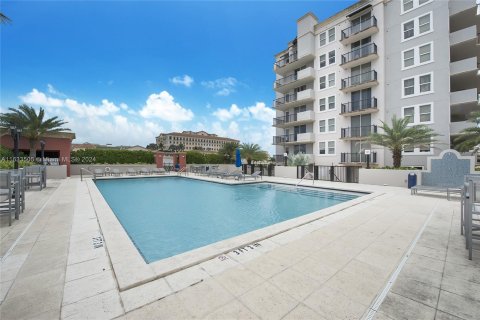 Copropriété à vendre à Coral Gables, Floride: 2 chambres, 101.26 m2 № 1315894 - photo 21